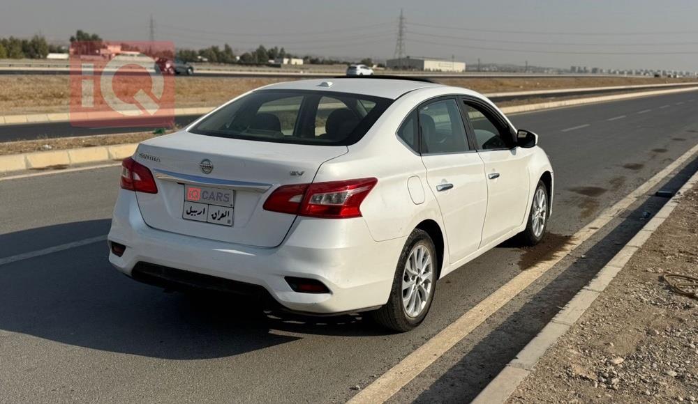 نیسان سێنترا